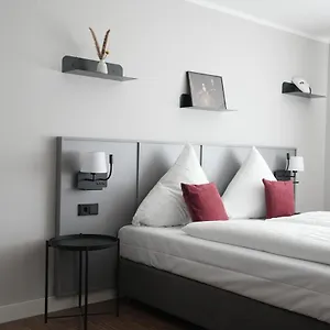 Апарт-отель Boutique Kaiser - &