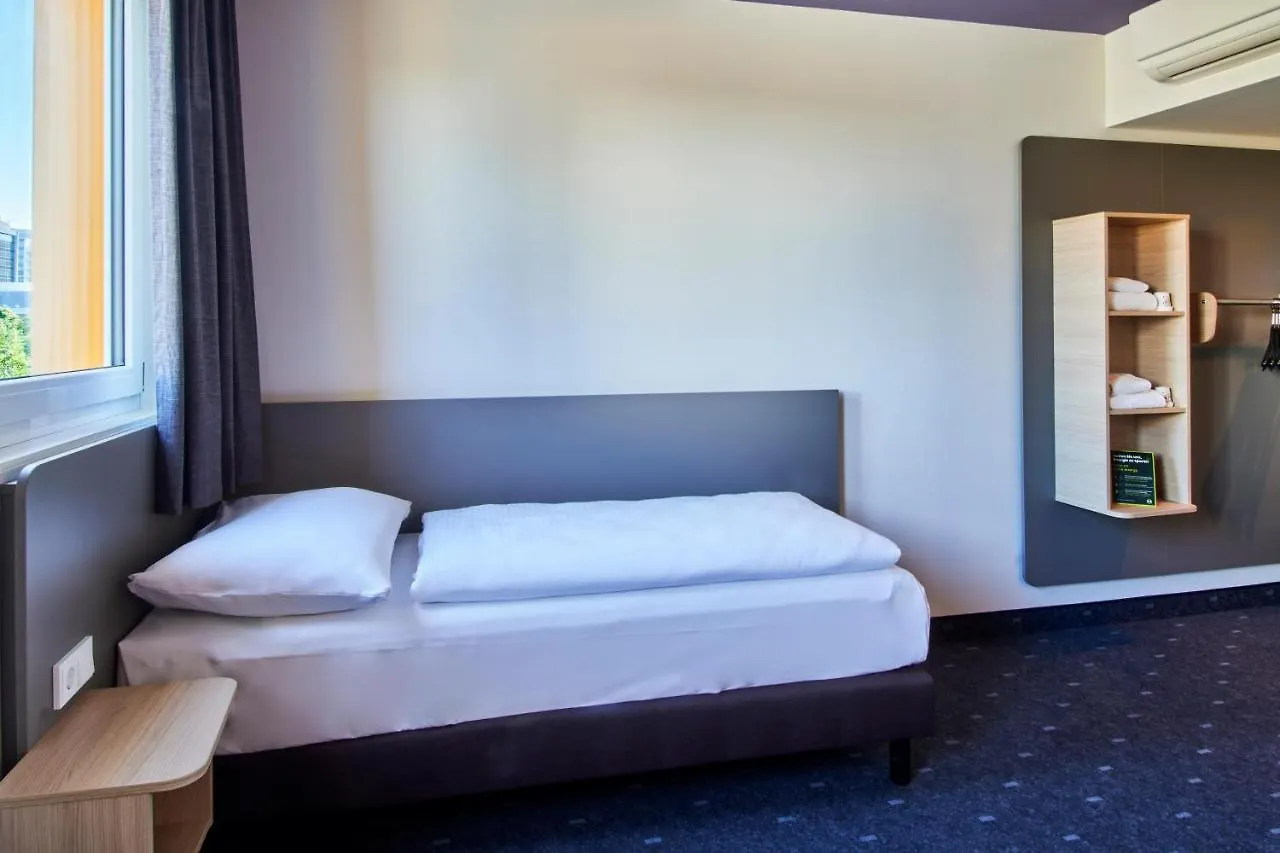 B&B Hotel Frankfurt-Airport Frankfurt am Main 3*,